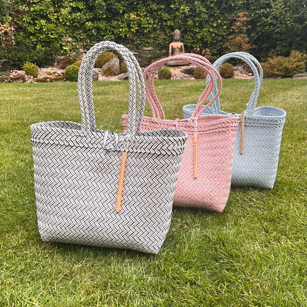 Recycled Plastic Woven Beach/Tote Long Strapped Bag: Maroon